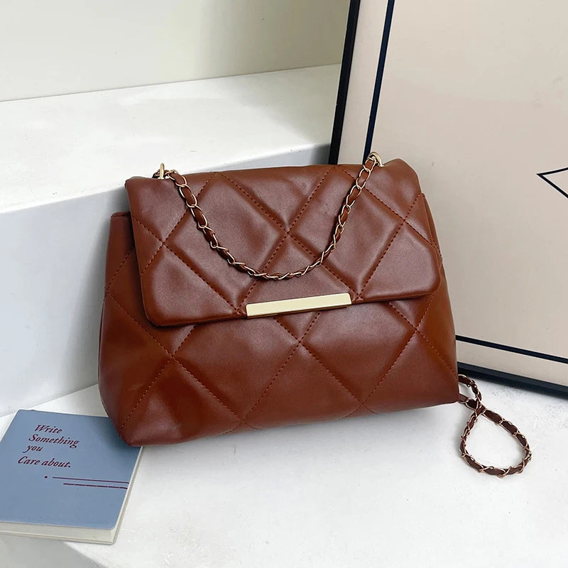 Ladies' fashionable diamond grid embroidered thread embossed flip shoulder bag, trendy and versatile new commuter square bag