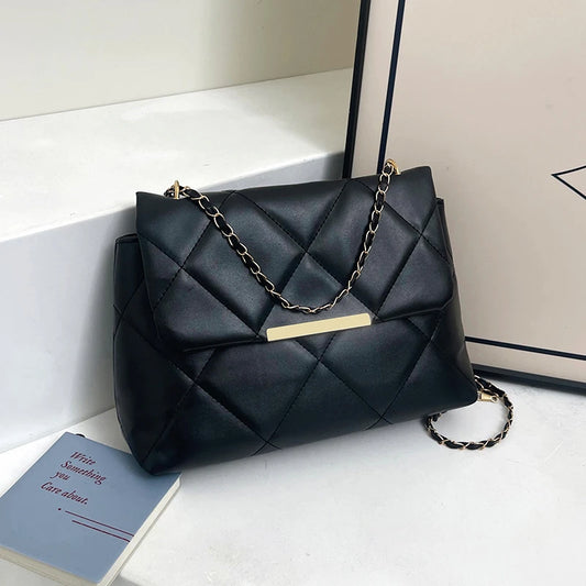 Ladies' fashionable diamond grid embroidered thread embossed flip shoulder bag, trendy and versatile new commuter square bag